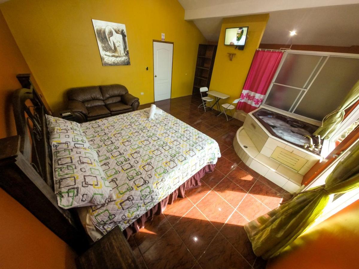 Chalet Castillo Эль-Эстор Экстерьер фото